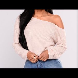 Riley Off Shoulder Sweater - Blush